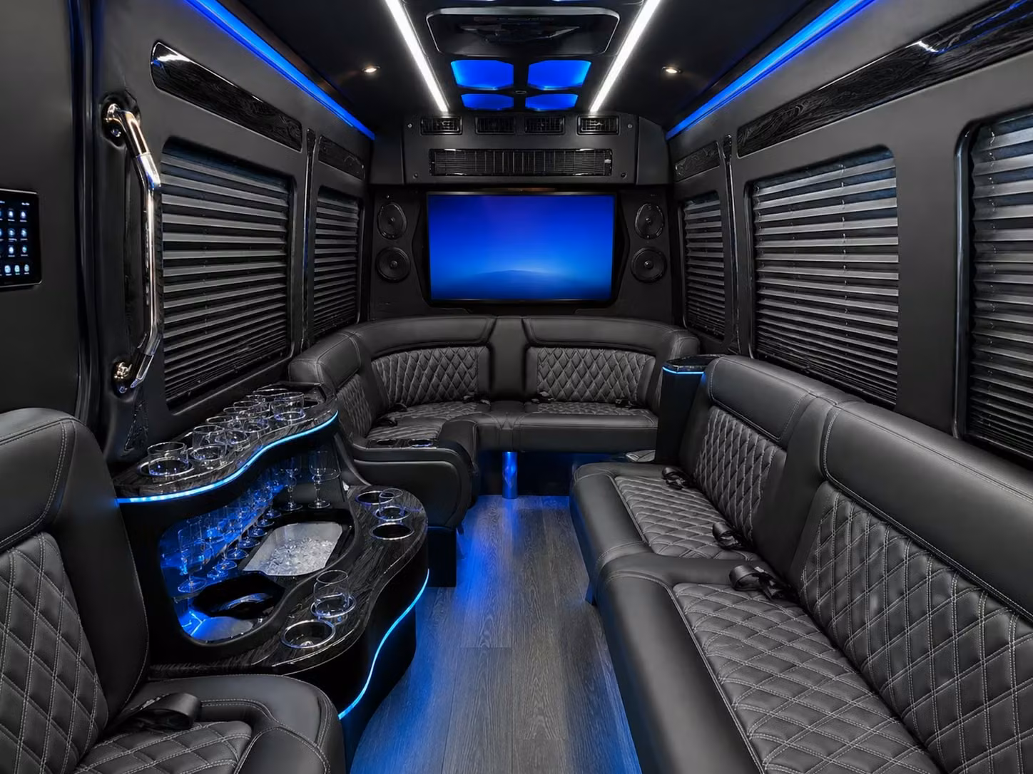 coachbuswashington com makes fedex field and washington commanders fan transportation easy